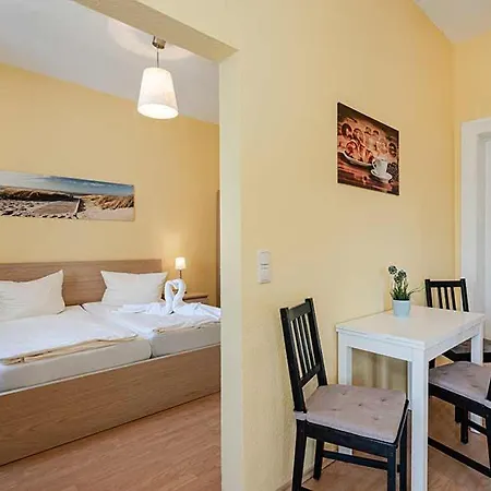 Strandvilla Ostpreussen - Dependance Strandhus * Heringsdorf (Usedom)